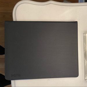 IHome - IPad 2/3/4 black case